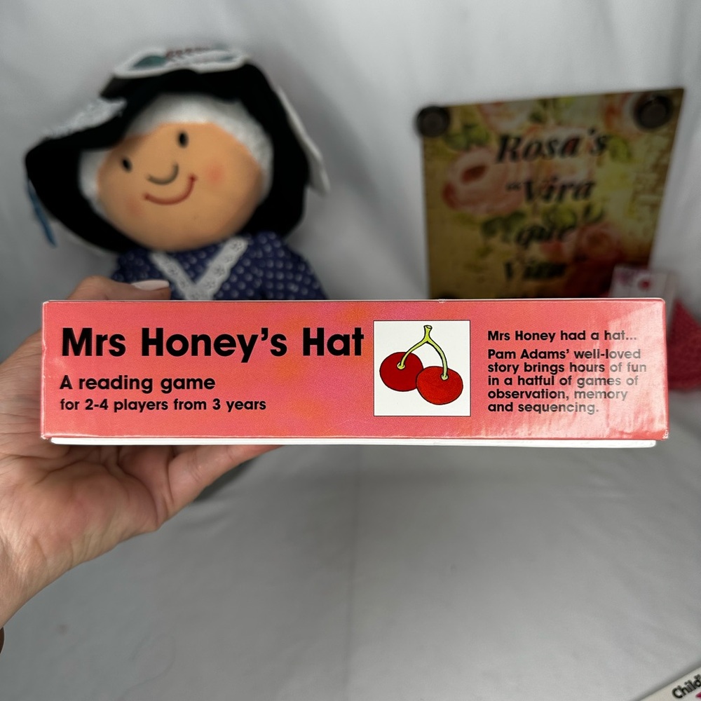 Vintage New without Bag Mrs Honey's Hat Polka Dot Doll with Book and Game Set - Picture 7 of 11